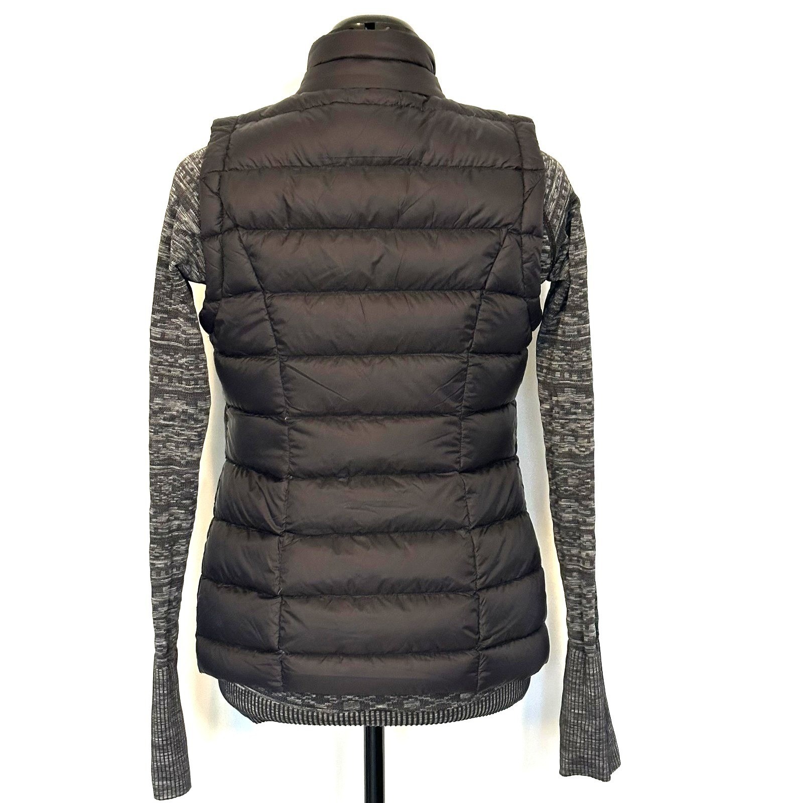 Uber Vest Womens Small Black Quilted Down Puffer Full Zip Logo Limited Edition — image 4 of 8